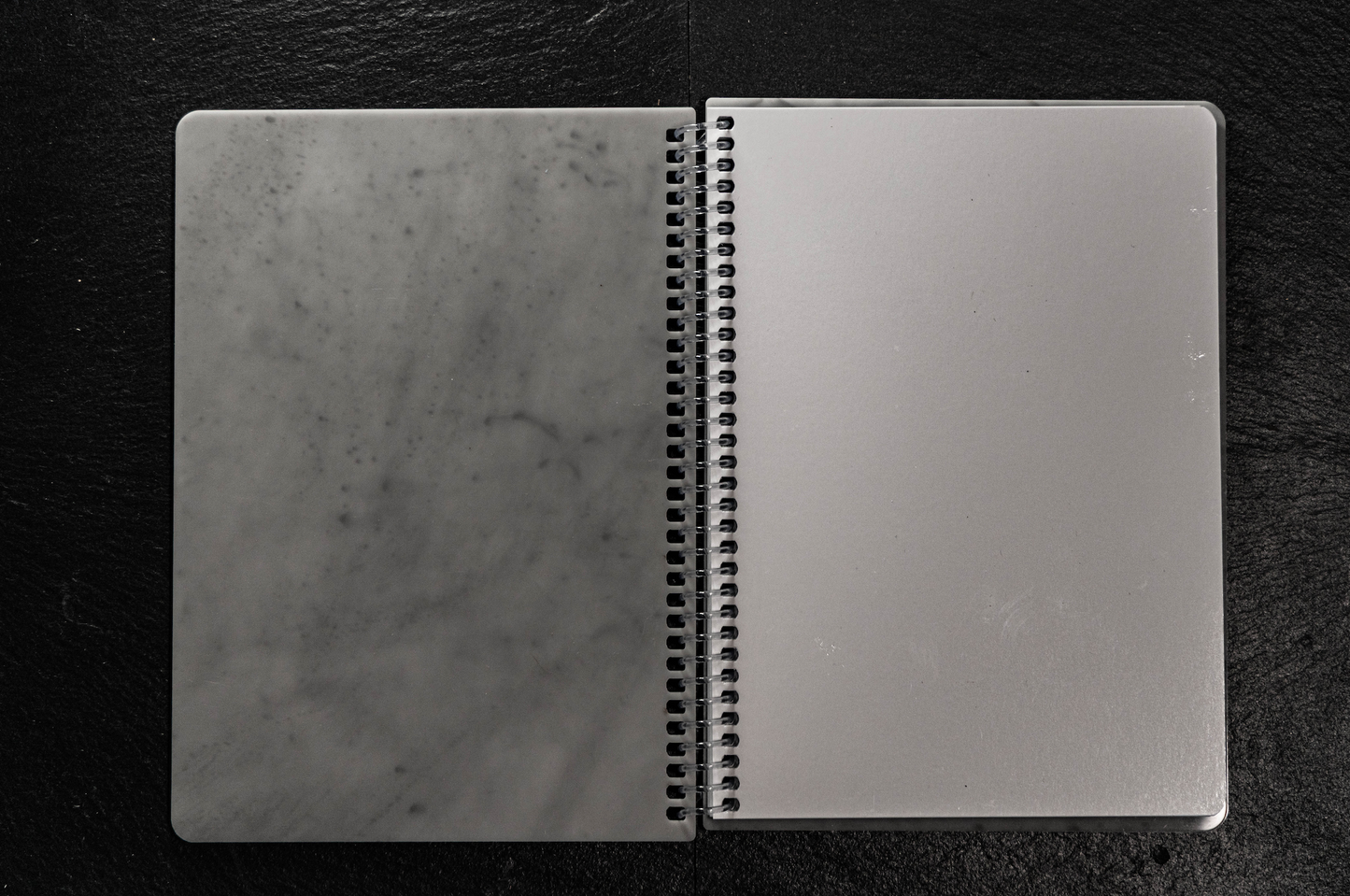 Hearthnote Pontilhado, A5, Mármore